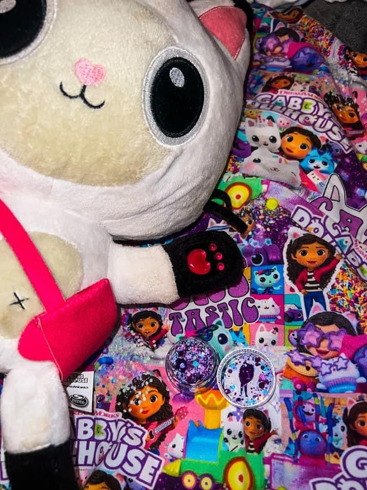 Dollhouse (will come as pictured unless note left)